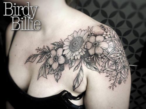 Obsidian Tattoo Piercing