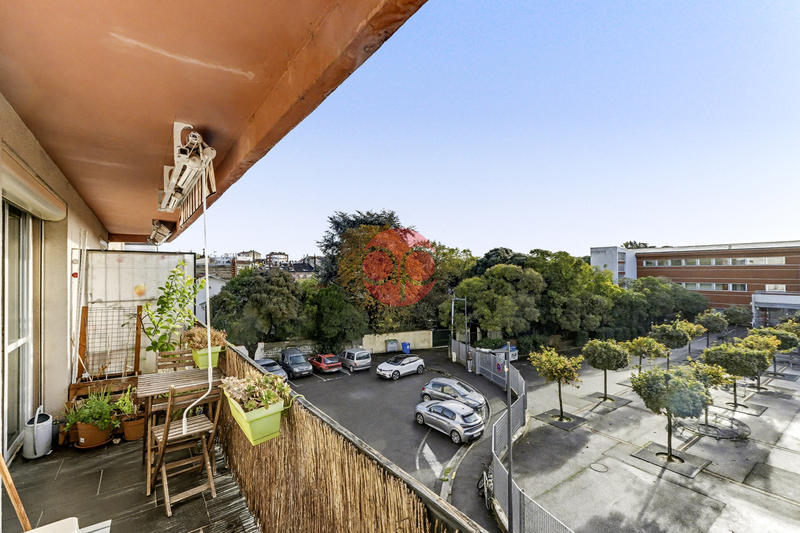 Appartement - 102 m² - 4 pièces