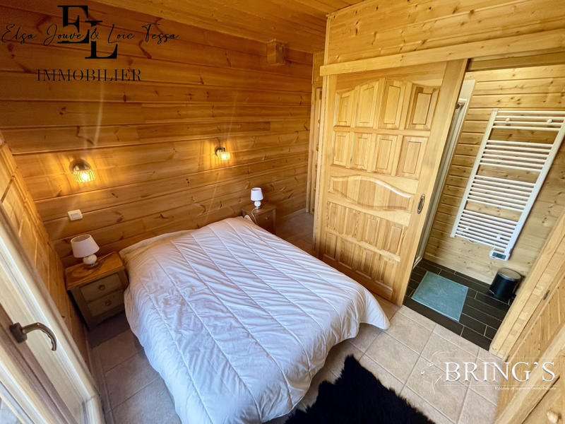 Châlet - 152 m² - 9 pièces