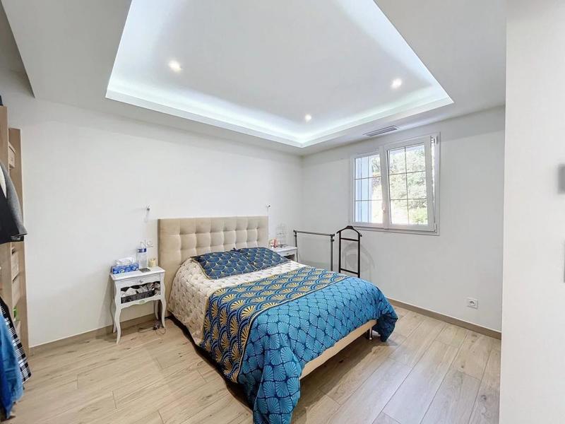 Villa - 407 m² - 13 pièces