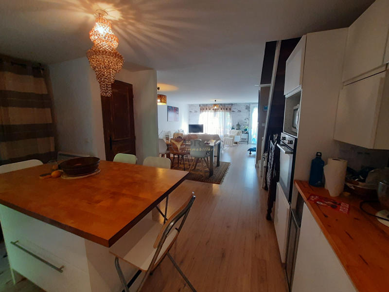 Maison - 99 m² - 4 pièces