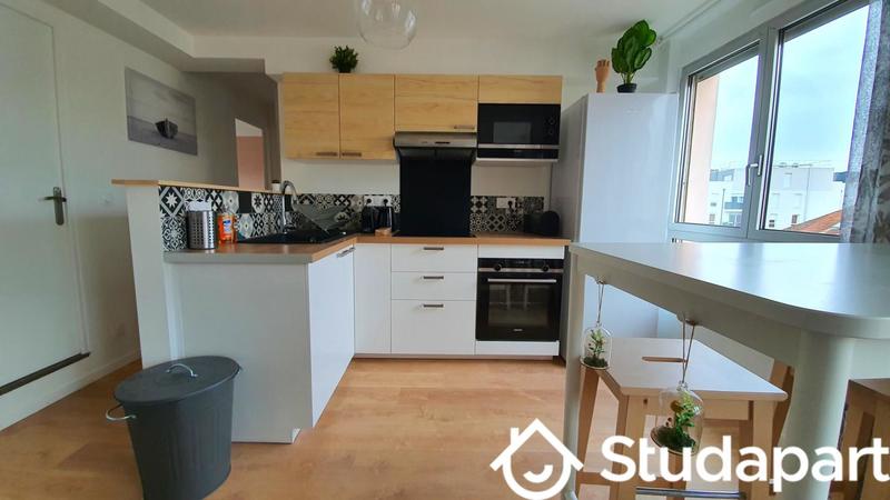 Chambre - 9 m² - 1 pièce