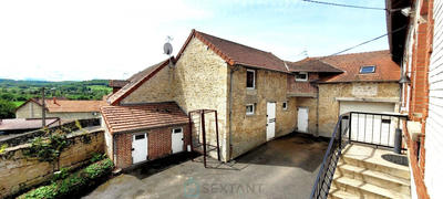 Maison - 223 m² - 8 pièces