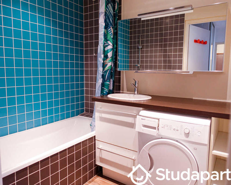 Chambre - 90 m² - 1 pièce