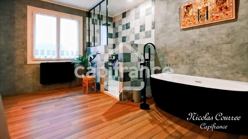 Maison - 140 m² - 6 pièces