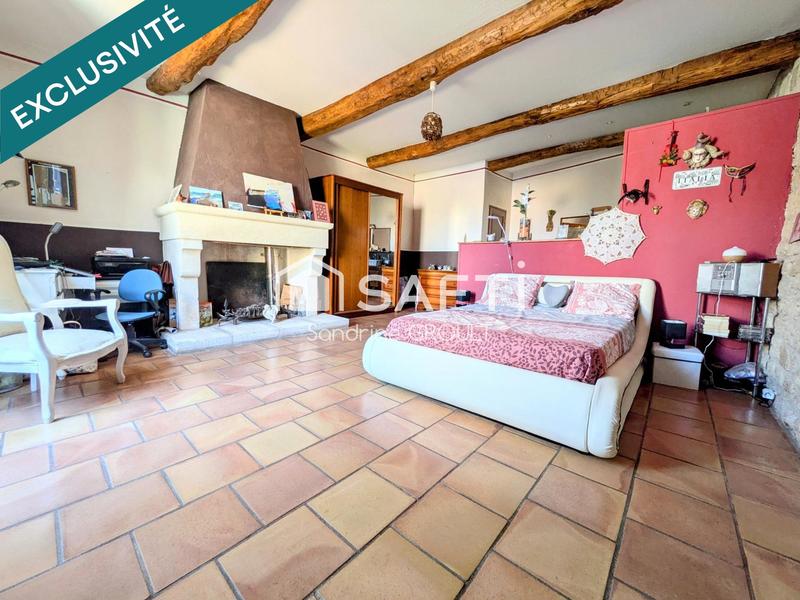 Maison - 230 m² - 10 pièces