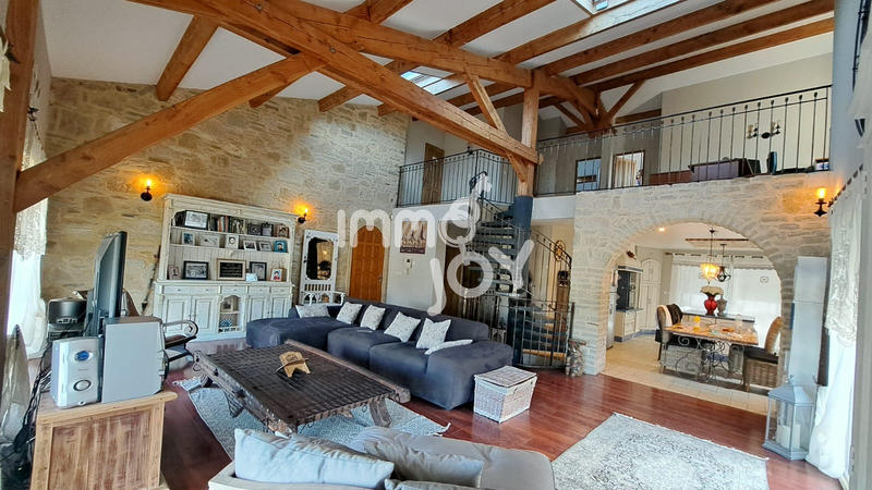 Maison de village - 160 m² - 6 pièces