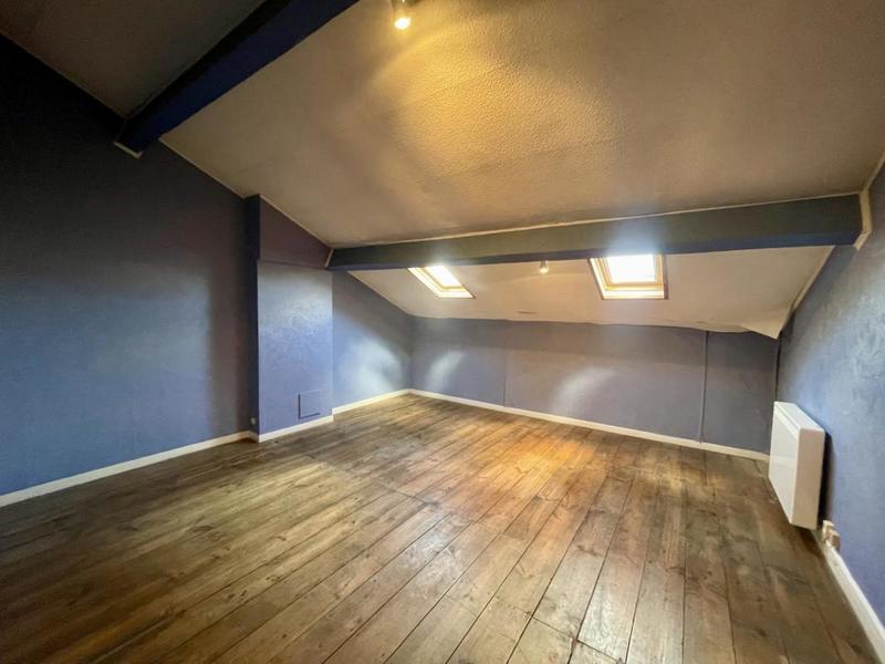 Maison - 195 m² - 8 pièces