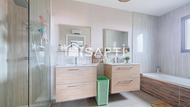 Maison - 128 m² - 5 pièces