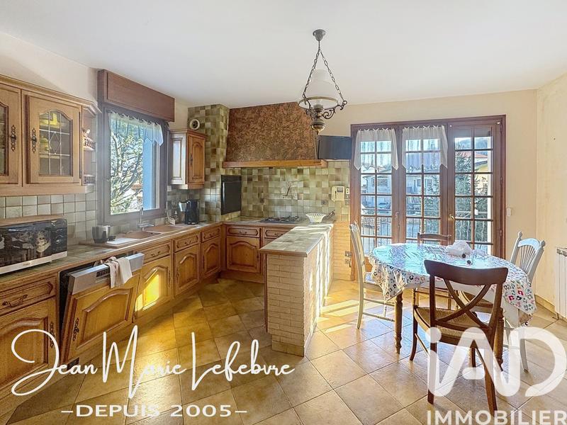 Maison - 188 m² - 7 pièces