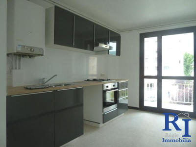 Appartement - 81 m² - 4 pièces