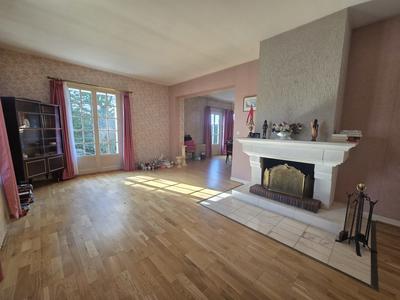 Maison - 105 m² - 4 pièces