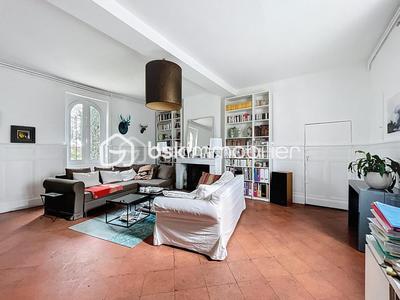 Maison de maîtres - 311 m² - 9 pièces
