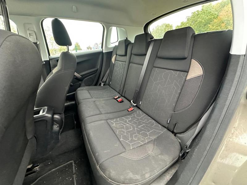 Peugeot 2008 1.2 PureTech 82 Active Moteur 54000 Kms avec Facture / Distribution Faite Embrayage Neuf