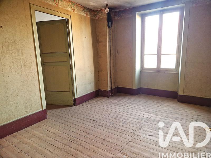 Maison de village - 202 m² - 9 pièces