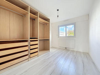 Appartement - 82 m² - 4 pièces