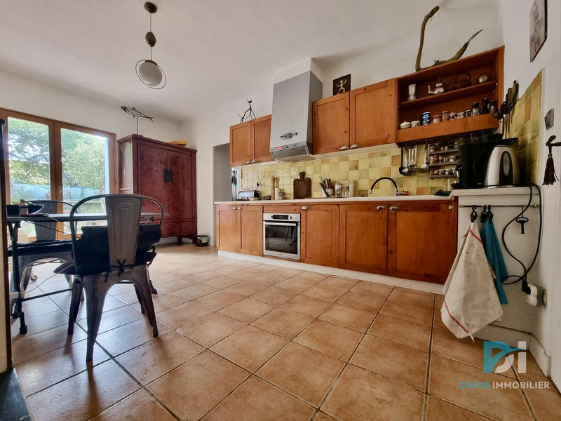 Maison - 180 m² - 5 pièces