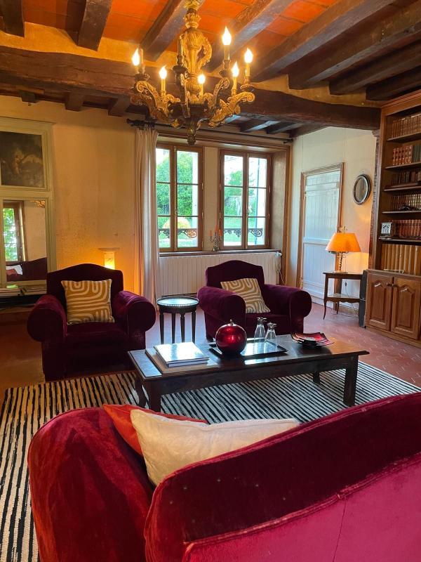 Maison - 285 m² - 10 pièces