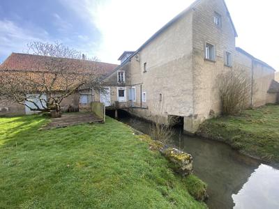 Maison traditionnelle - 128 m² - 5 pièces