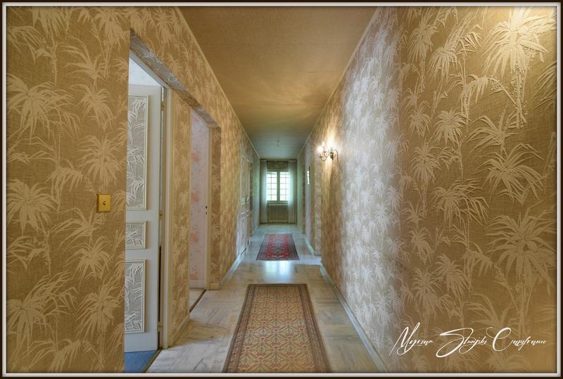 Propriété - 231 m² - 8 pièces