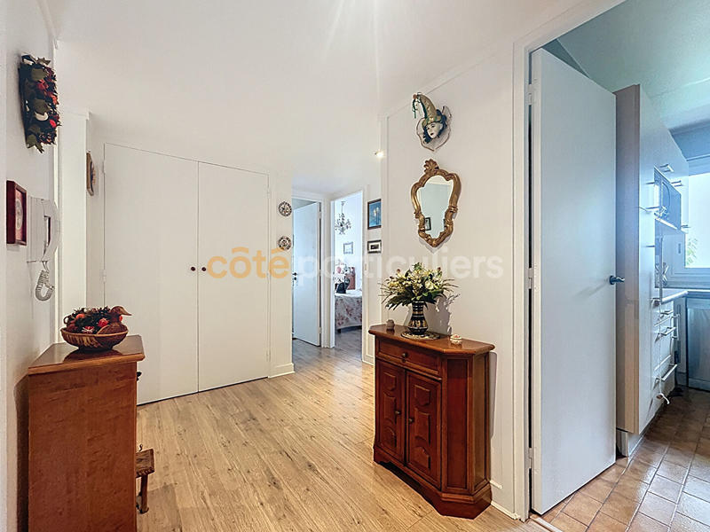 Appartement - 87 m² - 5 pièces