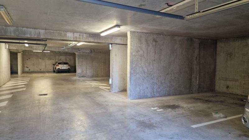 Parking / Garage - 11 m²