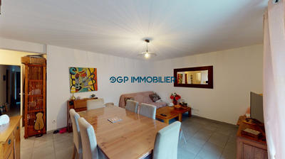 Appartement - 85 m² - 4 pièces