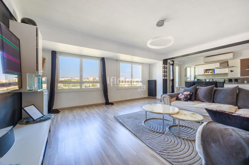 Appartement - 83 m² - 4 pièces