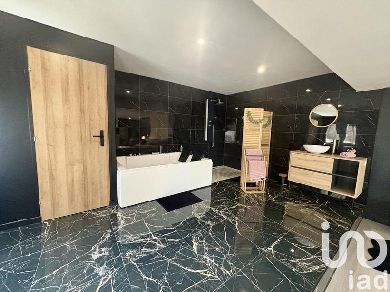 Maison de village - 135 m² - 4 pièces