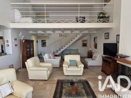 Maison - 352 m² - 7 pièces