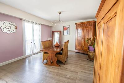 Appartement - 86 m² - 3 pièces