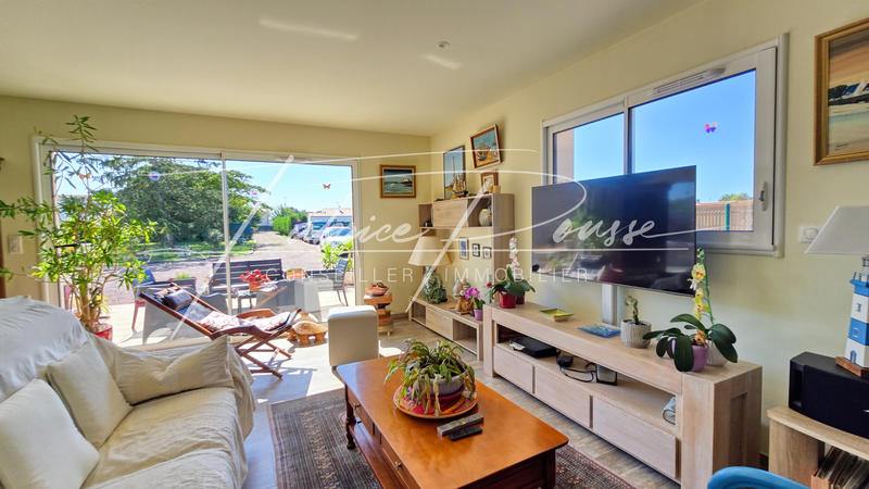 Propriété - 195 m² - 6 pièces