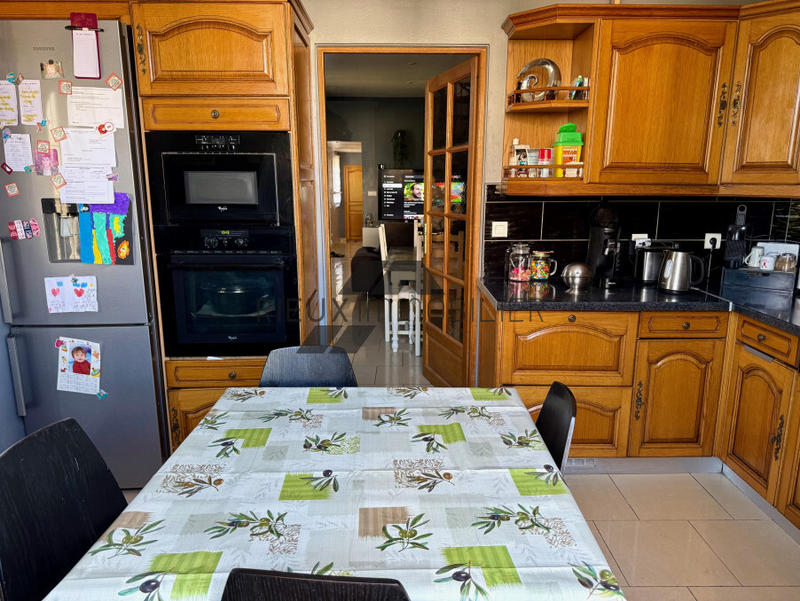 Propriété - 105 m² - 5 pièces