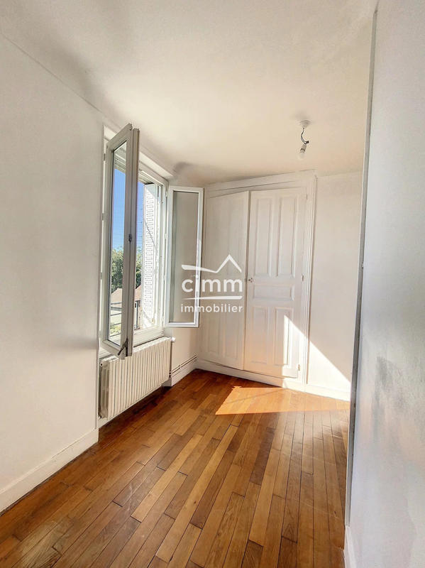 Maison - 83 m² - 5 pièces