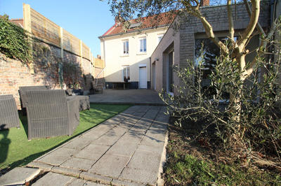 Maison - 160 m² - 7 pièces