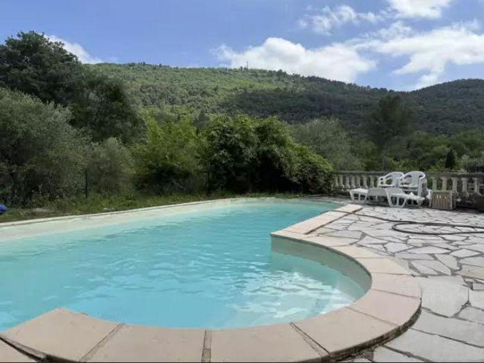 Maison - 122 m² - 4 pièces