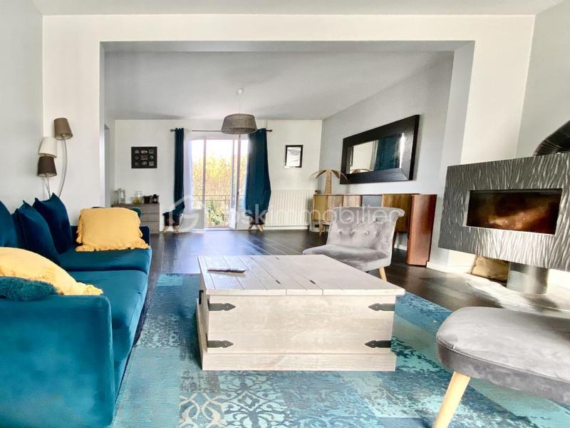 Pavillon - 160 m² - 7 pièces