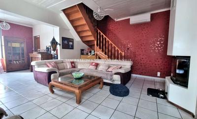 Maison - 166 m² - 7 pièces