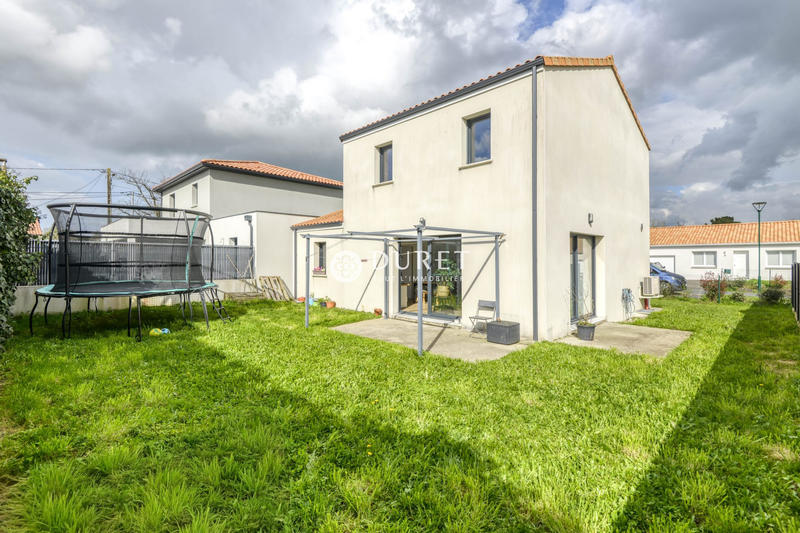 Maison traditionnelle - 104 m² - 6 pièces