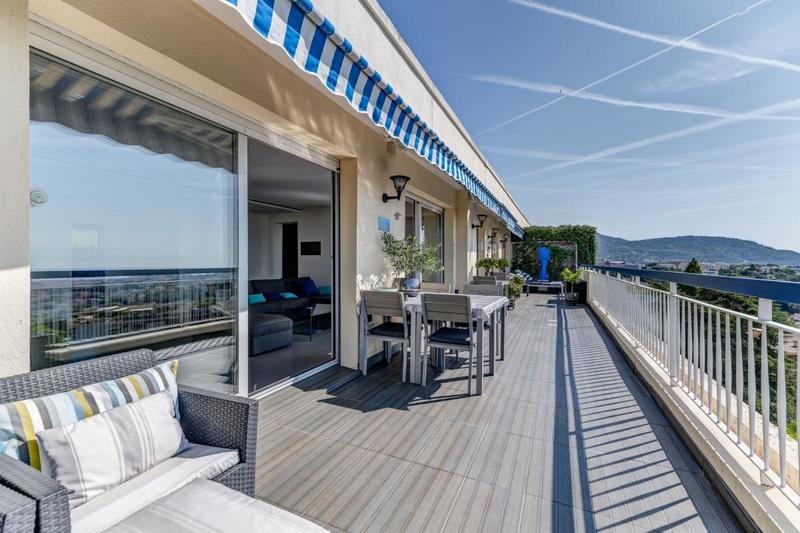 Penthouse - 136 m² - 4 pièces