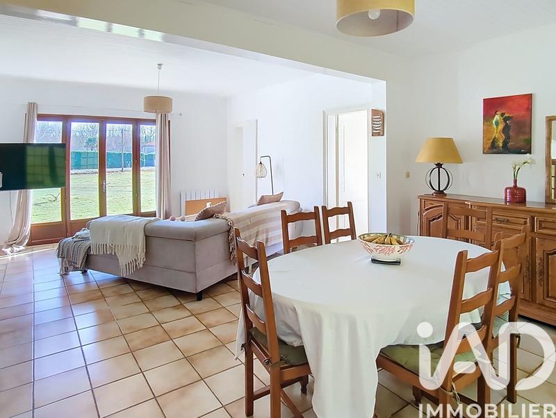 Maison - 177 m² - 7 pièces