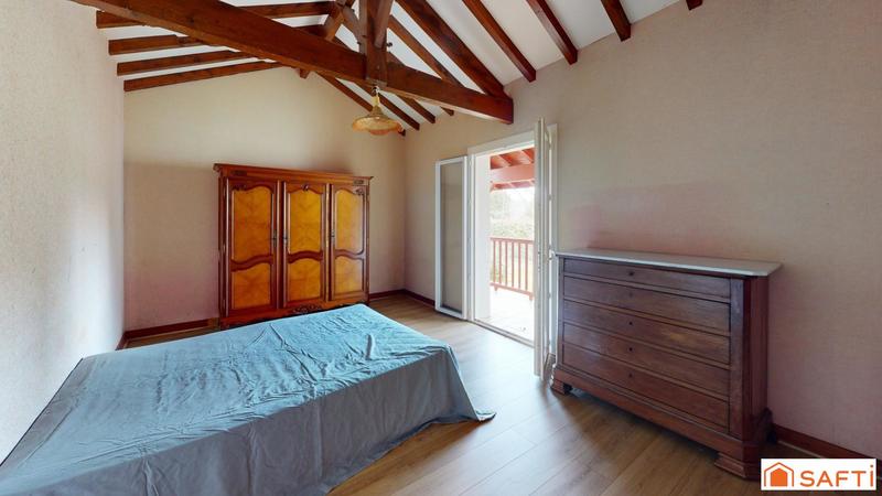 Maison - 137 m² - 5 pièces