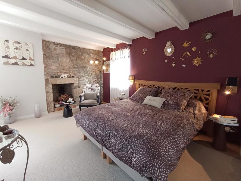 Maison - 180 m² - 7 pièces