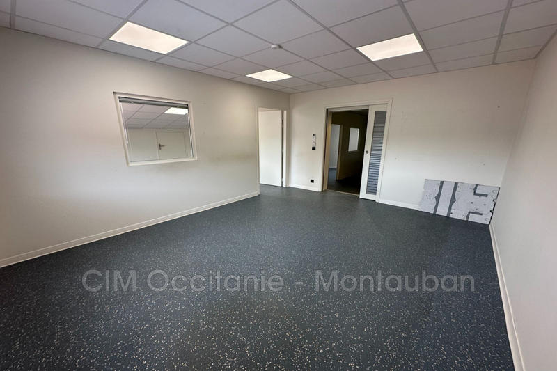 Local commercial - 294 m²