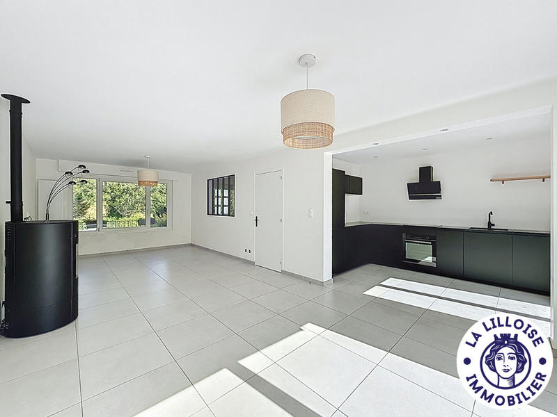 Maison - 95 m² - 5 pièces