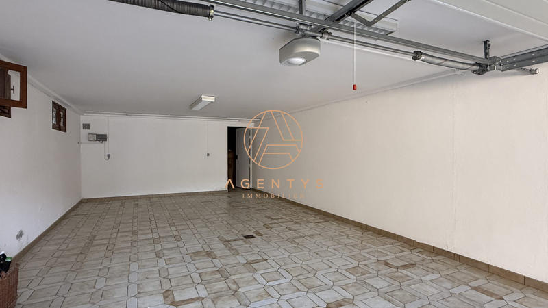 Maison - 165 m² - 6 pièces