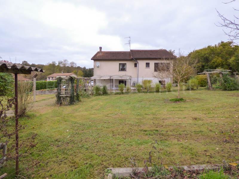 Pavillon - 195 m² - 10 pièces