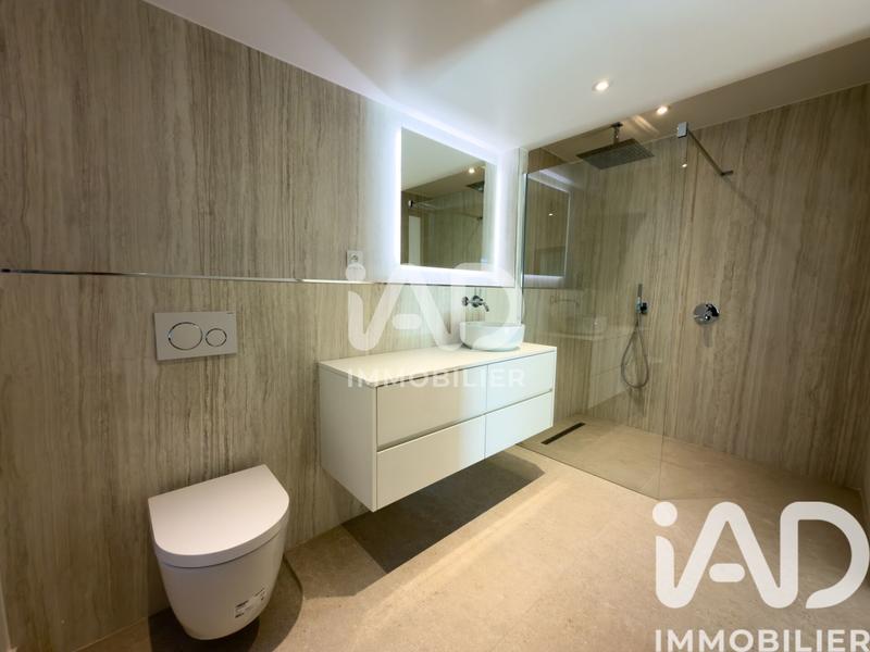 Maison - 416 m² - 9 pièces