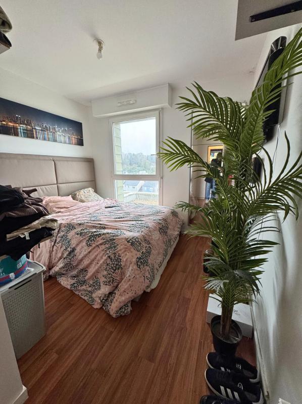 Appartement - 80 m² - 7 pièces