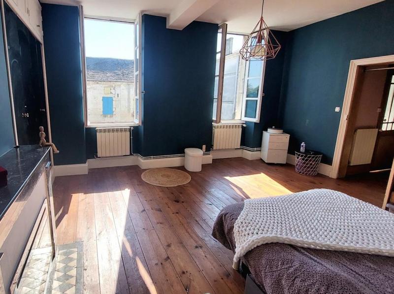 Maison de maîtres - 365 m² - 14 pièces